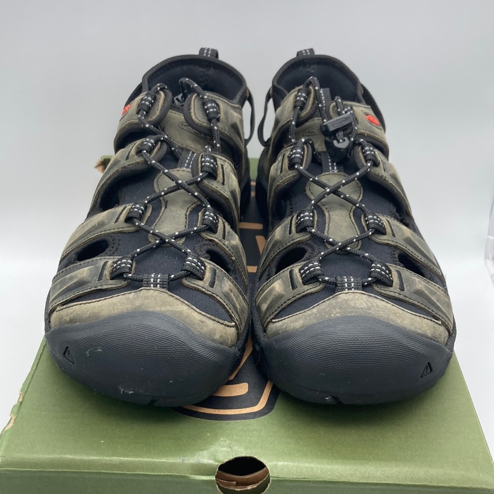 KEEN GREEN GREY TARGHEE III SANDALS